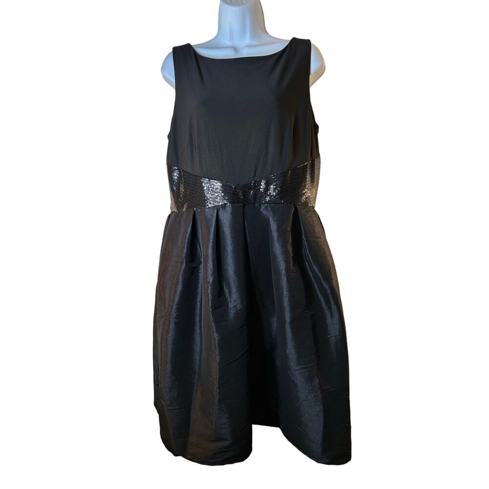 R&M Richards Black Sleeveless Sequin Waist Cocktail Dress